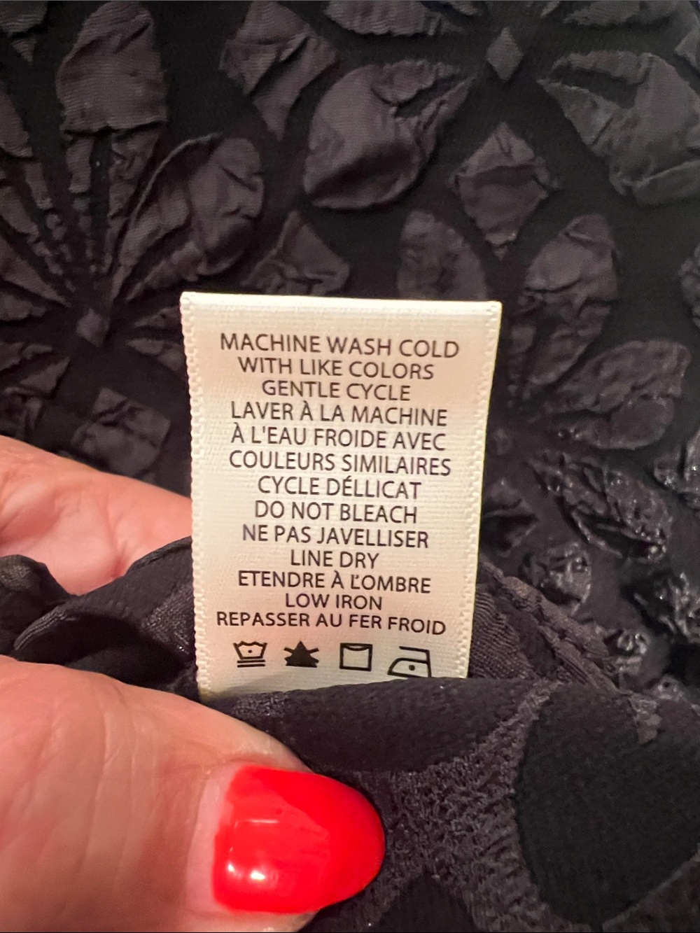 NWOT Max Studio Black Textured Floral Jacquard Long-Sleeve Top - Picture 9 of 10